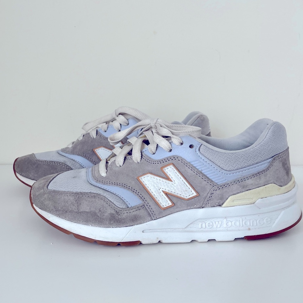 New Balance 997H Women’s size 7.5 Blue/Gray sneakers